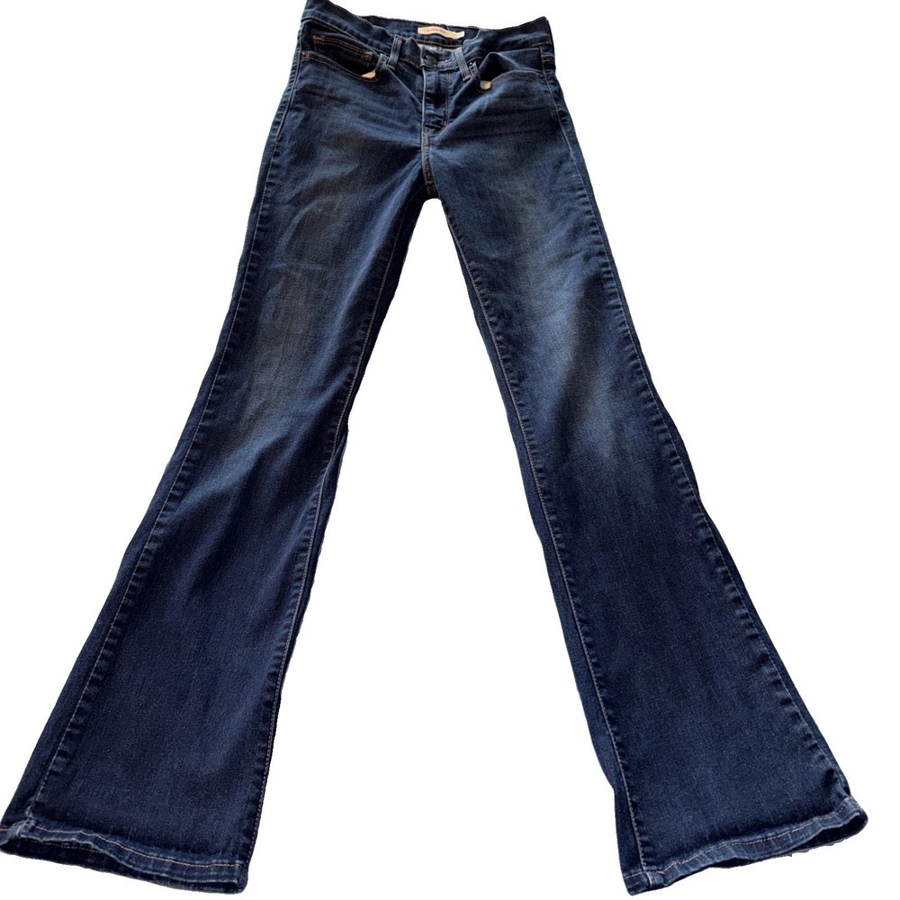 Levi Strauss Women's Bootcut Jeans Blue Medium Wash Stretch Denim Size 6